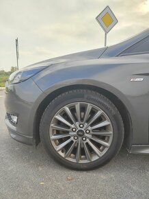 Ford Focus Combi 1.5 EcoBoost ST Line Edition - 10