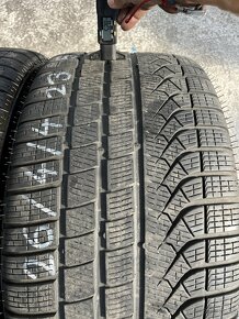 BMW 7 G70 zimna sada pneumatiky Pirelli - 10