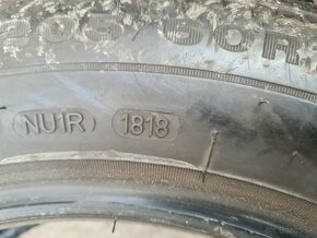 205/60 r16 zimné 4 ks DUNLOP dezén 9,5-9 mm - 10