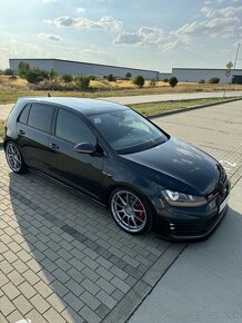 Volkswagen Golf 7 GTI Performance - 10