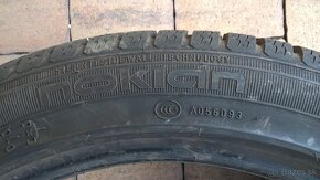 4 ks ZIMNÉ 215/45 R17 91V XL NOKIAN 8-9 mm AKO NOVÉ TOP STAV - 10