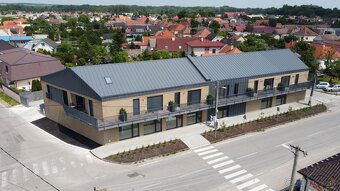 NOVOSTAVBA veľký moderný 3 izbový byt 91m2 s balkónom, centr - 10