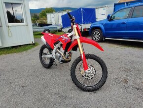 HONDA CRF 250 R (2024) - 10