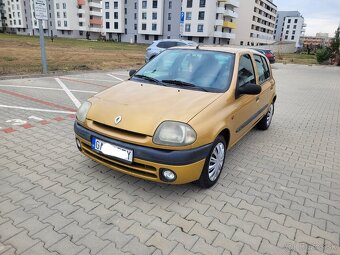 Predam Renault clio 1.4 16v benzín kw 74 r.v 2001 - 10