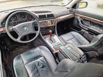 BMW 730i E38 V8 - 10