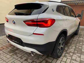 Bmw X2 xDrive xLine 4x4 2.0D 190PS Biela Metalíza - 10