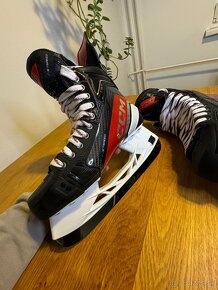 CCM Jetspeed FT6 Pro Plus SR Regular, vel.8(43) - 10