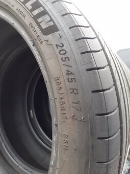 Takmer nové letné 205/45R17 Michelin - 10