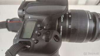 Canon EOS 77D - 10