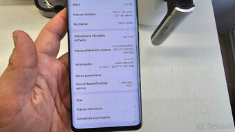 Huawei P30 Pro - jemná puklina na lcd - 10