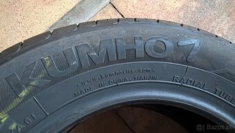 2 + 2 ks LETNÉ pneu 185/60 R14 82H SEMPERIT a KUMHO cca 7 mm - 10