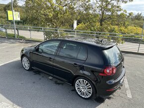 VW Golf R32 - 10