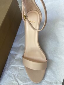 Nové kožené sandále Hugo Boss - 10