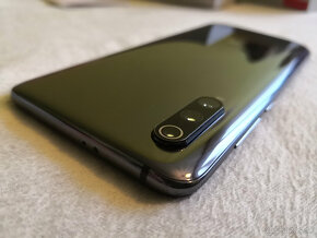 Xiaomi Mi 9 6/128GB Piano Black - 10