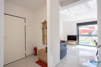 Trogir, Čiovo – zariadený apartmán so súkromným bazénom - 10