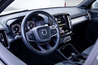 Volvo XC40 T3 163k Momentum A/T - SK vozidlo - 10