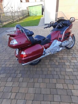 Honda Goldwing 1800 - 10