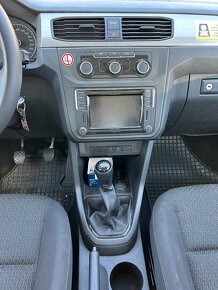 VW Caddy 2.0 TDI - 65 500KM - havarovaný - 10