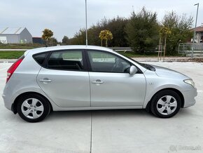 Predám Hyundai i 30 1.4 benzín 80 kw Rok výroby 2010 stk+ek - 10