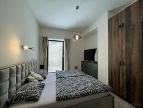 EXKLUZÍVNE Luxusný 2-izbový byt s predzáhradkou v novostavbe - 10