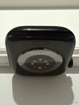 Predám Apple Watch 10 46mm Jet Black Malé známky používania - 10