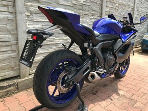 YAMAHA R7 REZERVOVANA - 10