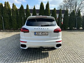 Porsche Cayenne S 2015 - 10