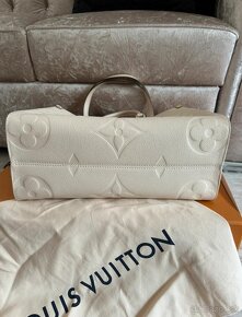 Louis Vuitton - 10