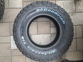 BFGoodrich All Terrain T/A KO2 235/70 R16 - 10