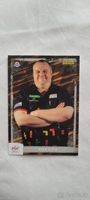 Hráči PDC Darts Šípky - 10