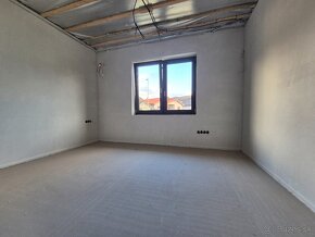 4 – IZB. RD, TERASA 23 m², POZEMOK 577 m²,PLAVECKÉ PODHRADIE - 10