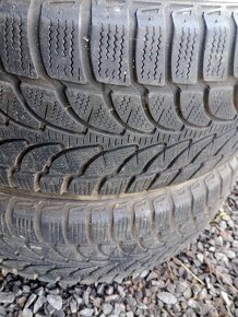 Ponúkam na predaj zimné pneumatiky 225/60r17- 2ks Bridgeston - 10