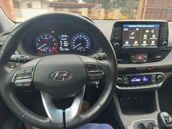 Hyundai i30 T-GDI - 10