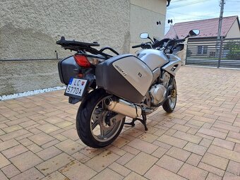 Pedám Honda CBF 1000 A - 10