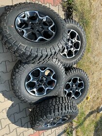 Jeep Wrangler r17 BF Goodrich 254/75 r17 - 10