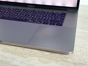 Apple MacBook Pro (Retina, 15", 2016) 1TB, i7 - 10