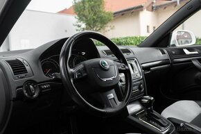 Škoda Octavia Combi 2.0 TDI CR DPF RS DSG - 10