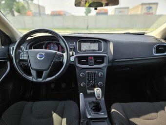 Volvo V40 D2 Momentum - 10