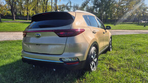 KIA Sportage 1,6 CRDi 100Kw 2WD - 10