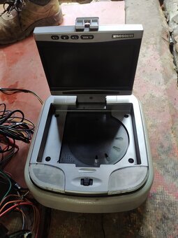 Autorádia JVC Audiovox Majestic, Blaupunkt, Clarion, Sony - 10