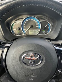 Toyota Yaris hybrid Selection CVT/1 - 10