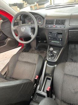 Volkswagen Golf 4 1.9 SDI | 50 kW | 11/2002 | 3-dverový - 10