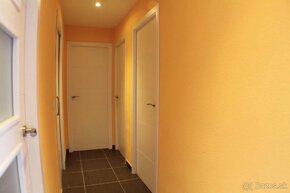 3 - Izbový Apartman v Centre Benidormu na skok od Mora - 10