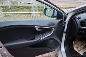 Volvo V40 - 10