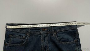 Kvalitné,pánske džínsy BALDESSARINI - veľkosť 32/34 - - 10