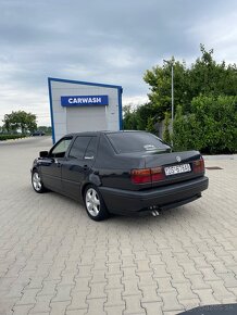 Volkswagen Vento 1.9 Tdi - 10