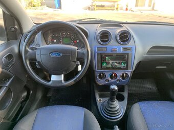 Ford Fiesta - 10