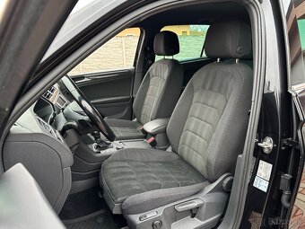 VW Tiguan 2.0 TDI 140kw DSG 4Motion Virtual Cockpit R-Line - 10