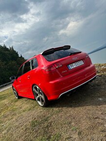 AUDI RS3 8P 2.5 TFSi quattro - 10