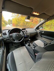 Renault Megane 1.9tdci combi - 10